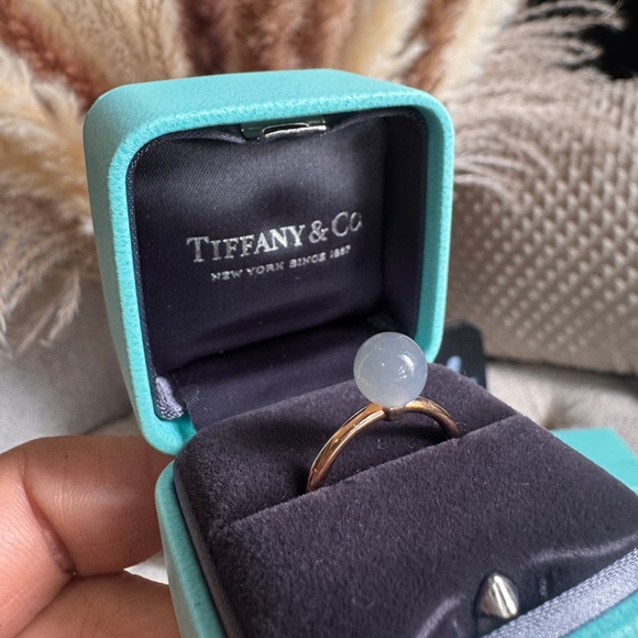 Tiffany & Co Retired and HTF Moonstone 18k RH Ring - Picture 9 of 17